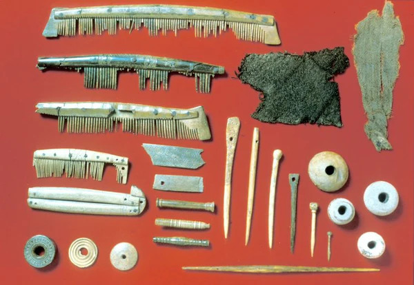 how did the vikings brush and comb their beards?