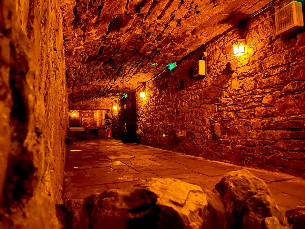 edinburgh South Bridge vaults